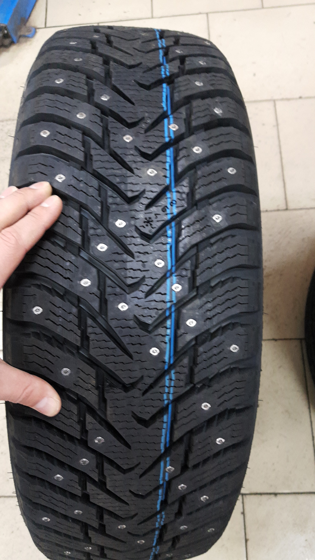 Зима резина 215. 215/65 R16 BONLOR. Creta 215\65 r16. 215/65 R16 зима. Резина зима r16 215/65.