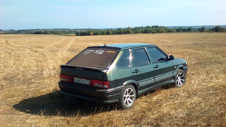 Ваз 2114 отзывы. Лада 2114 гоночная. Lada Samara 2114 гоночная. ВАЗ 2114 пушка. ВАЗ 2114 пушка гонка.