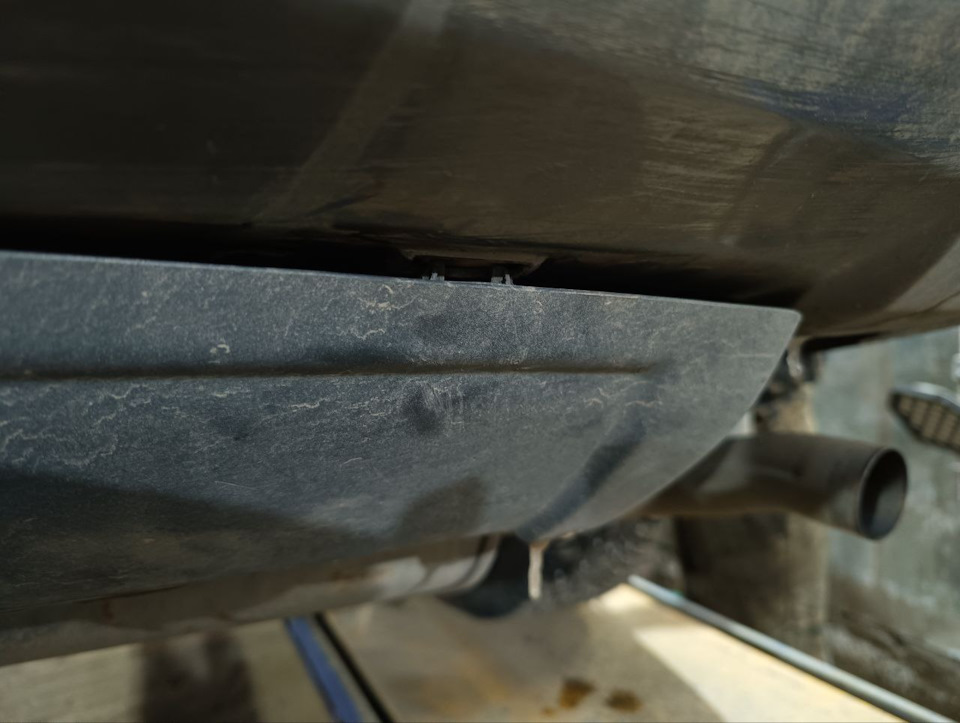 Накладка на задний бампер — Nissan X-Trail I (t30), 2,5 л, 2006 года ...