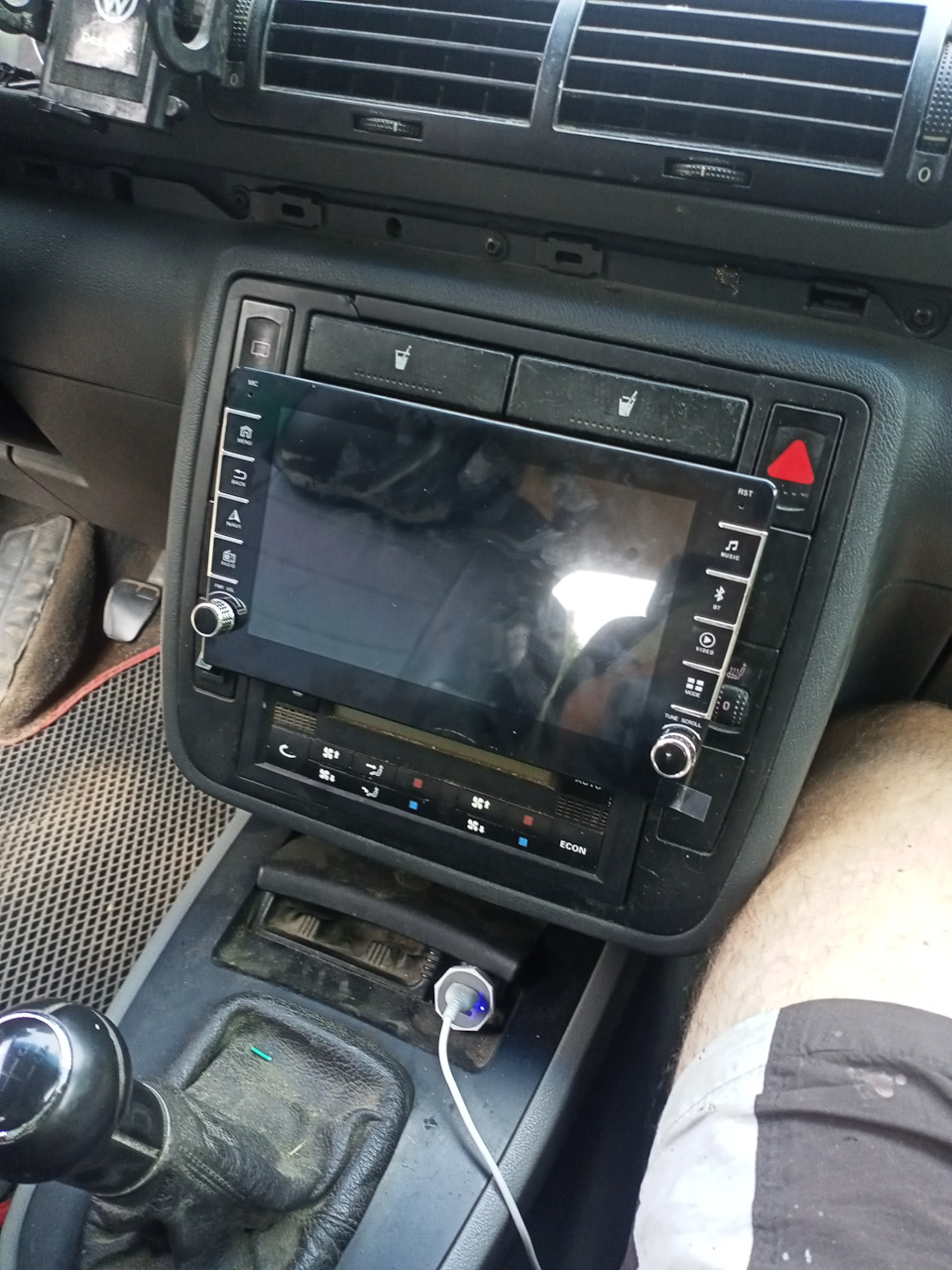 Пришла с али магнитола — Volkswagen Sharan (1G), 1,9 л, 2000 года ...