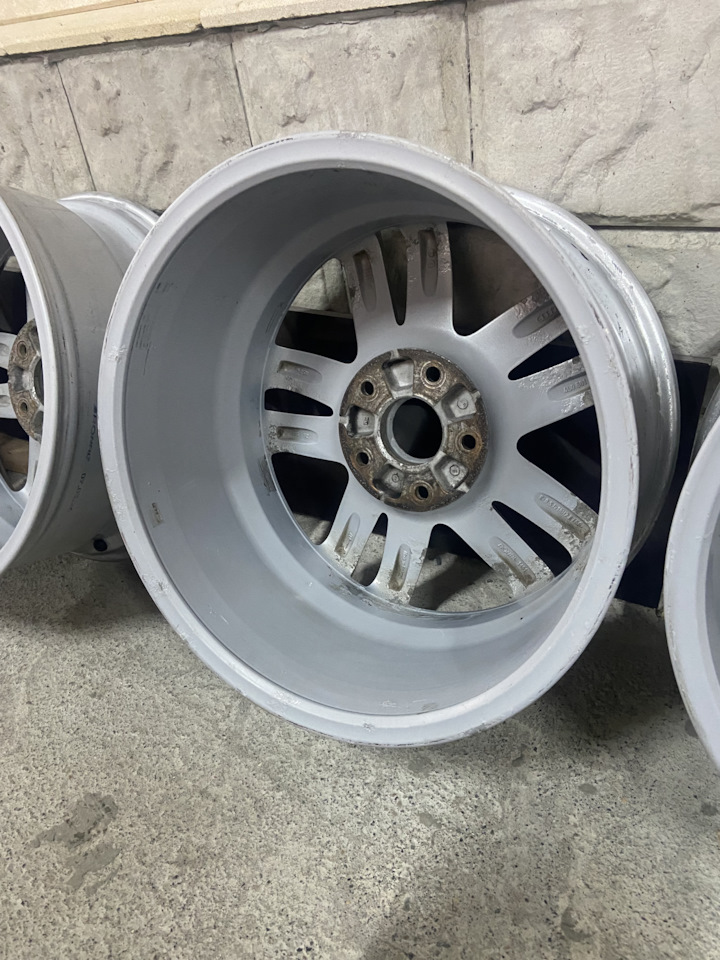 Литые диски Audi 8,5Jx18 ET58 5x130 на Volkswagen Touareg (2G). Б/у ...
