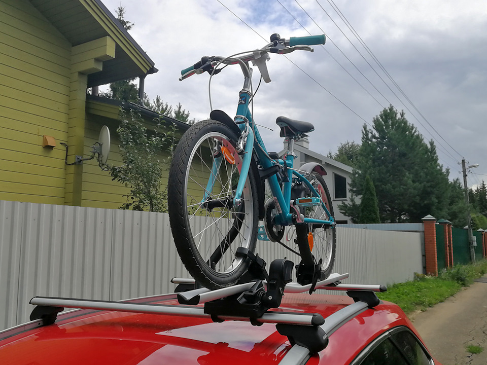 Велокрепление на крышу автомобиля atlant roof rider