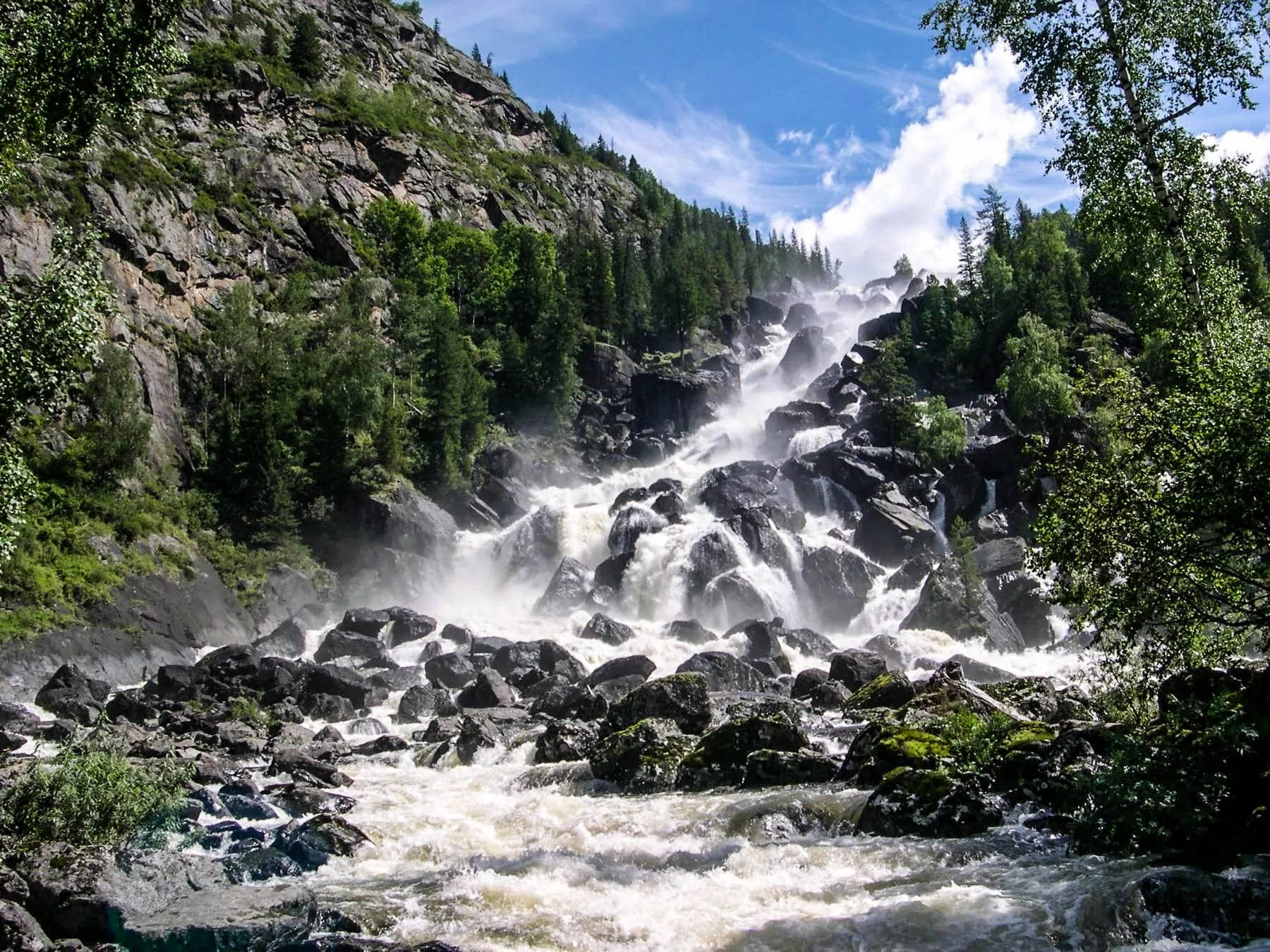 Водопад Куркуре горный Алтай