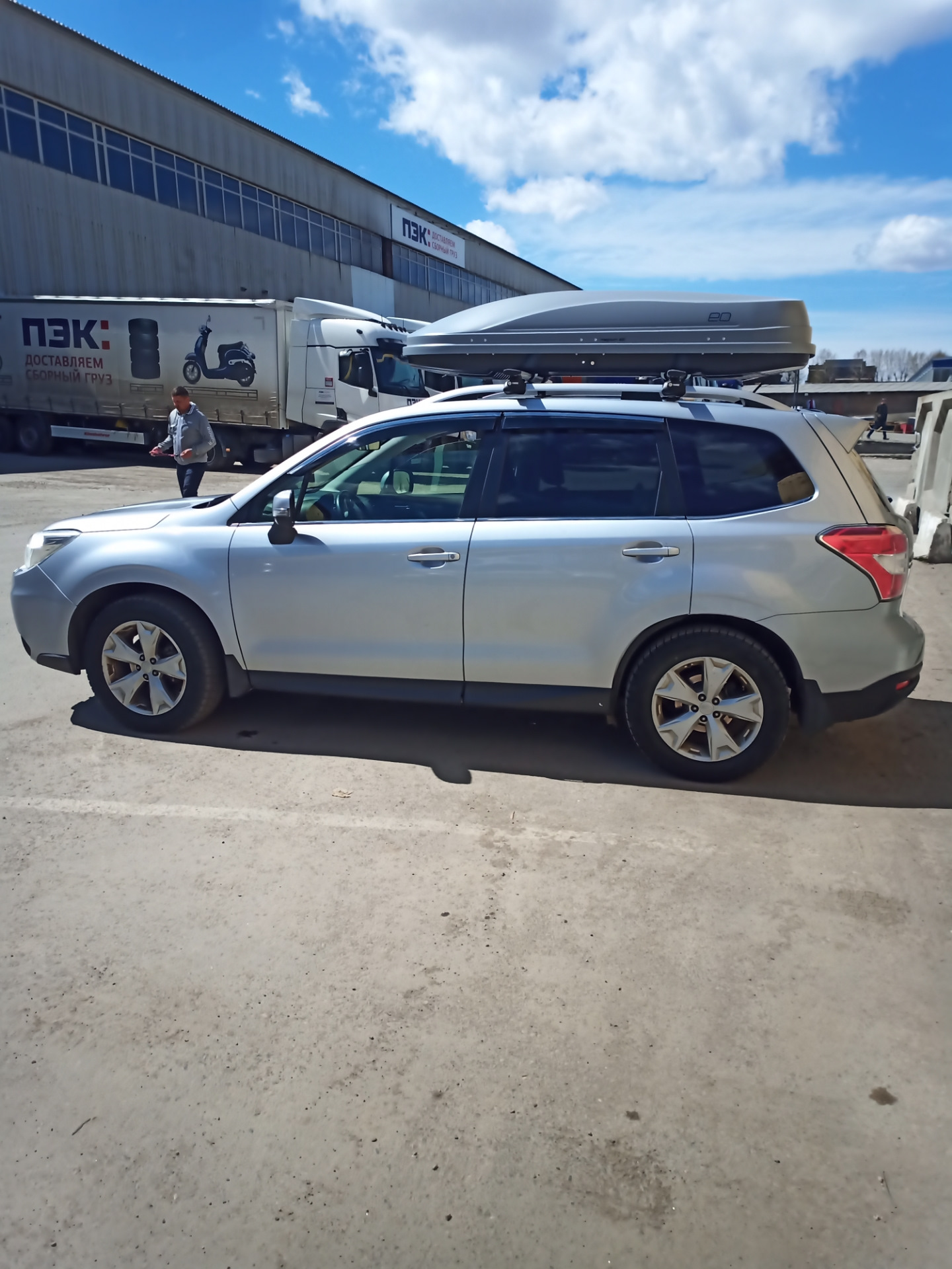 Багажник и бокс на крышу. — Subaru Forester (SJ), 2,5 л, 2013 года |  аксессуары | DRIVE2