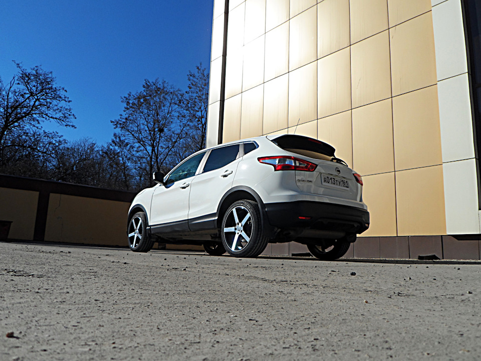 Фото в бортжурнале Nissan Qashqai (2G). Запчасти на фото: A0131