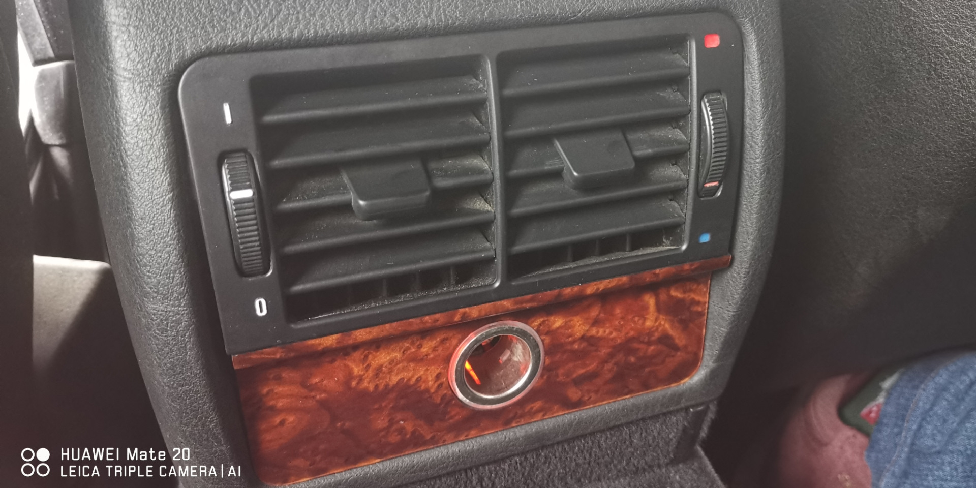 Замена лампочек освещения салона — BMW 7 series (E38), 4,4 л, 2000 года ...