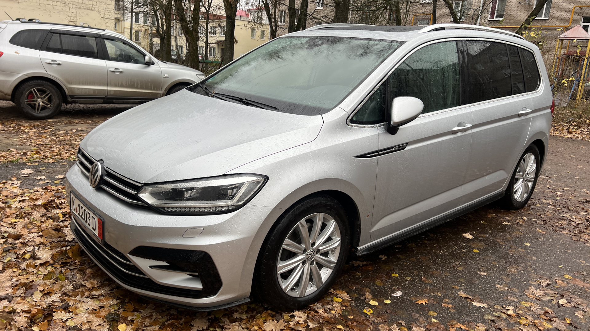 Volkswagen Touran (2G) 2.0 дизельный 2019 | R-line 2.0 DFHA(190л.с.) на  DRIVE2