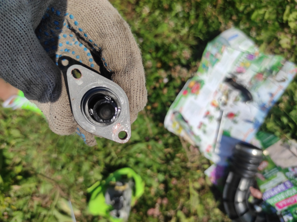 Чистка дроссельной заслонки-профилактика — LADA 21124, 1,6 л., 2007 ...