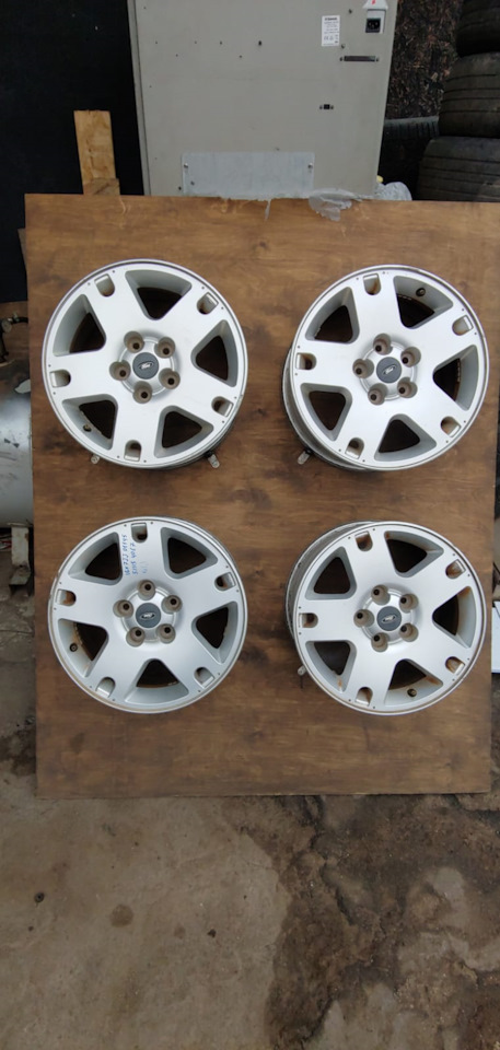 Литые диски Ford 7Jx16 ET45 5x114,3 на Mazda Bongo Friendee, Ford ...