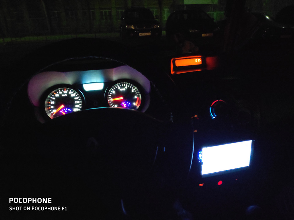 Освещение рено меган 2. Освещение рено меган 2. Освещение рено меган 2. Подсветка салона рено меган 2 поколения. Лампы ближнего рено меган.