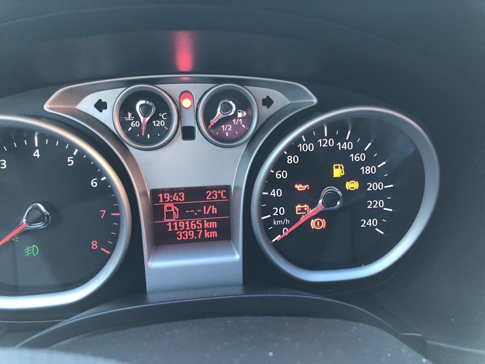 приборная панель форд фокус 2 2006. щиток приборов ford focus 2 рестайлинг. форд фокус 2 горит приборка. приборка панели форд фокус 2. форд фокус 2 горит приборка.