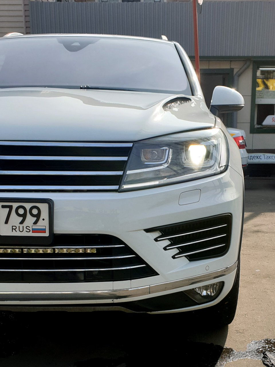 Активация фар с функцией Dynamic Light Assist на Touareg NF AFS ...