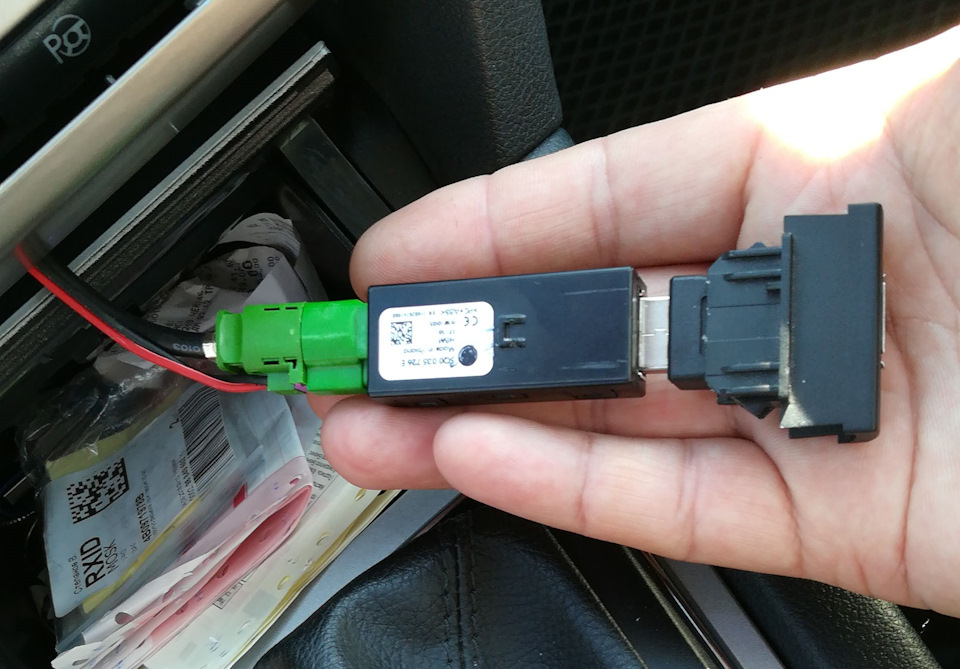 Usb разъём skoda octavia. Skoda scala l 5d 2019 deflector. Usb skoda. Usb разъём skoda octavia. Skoda octavia 2021 usb разъем.