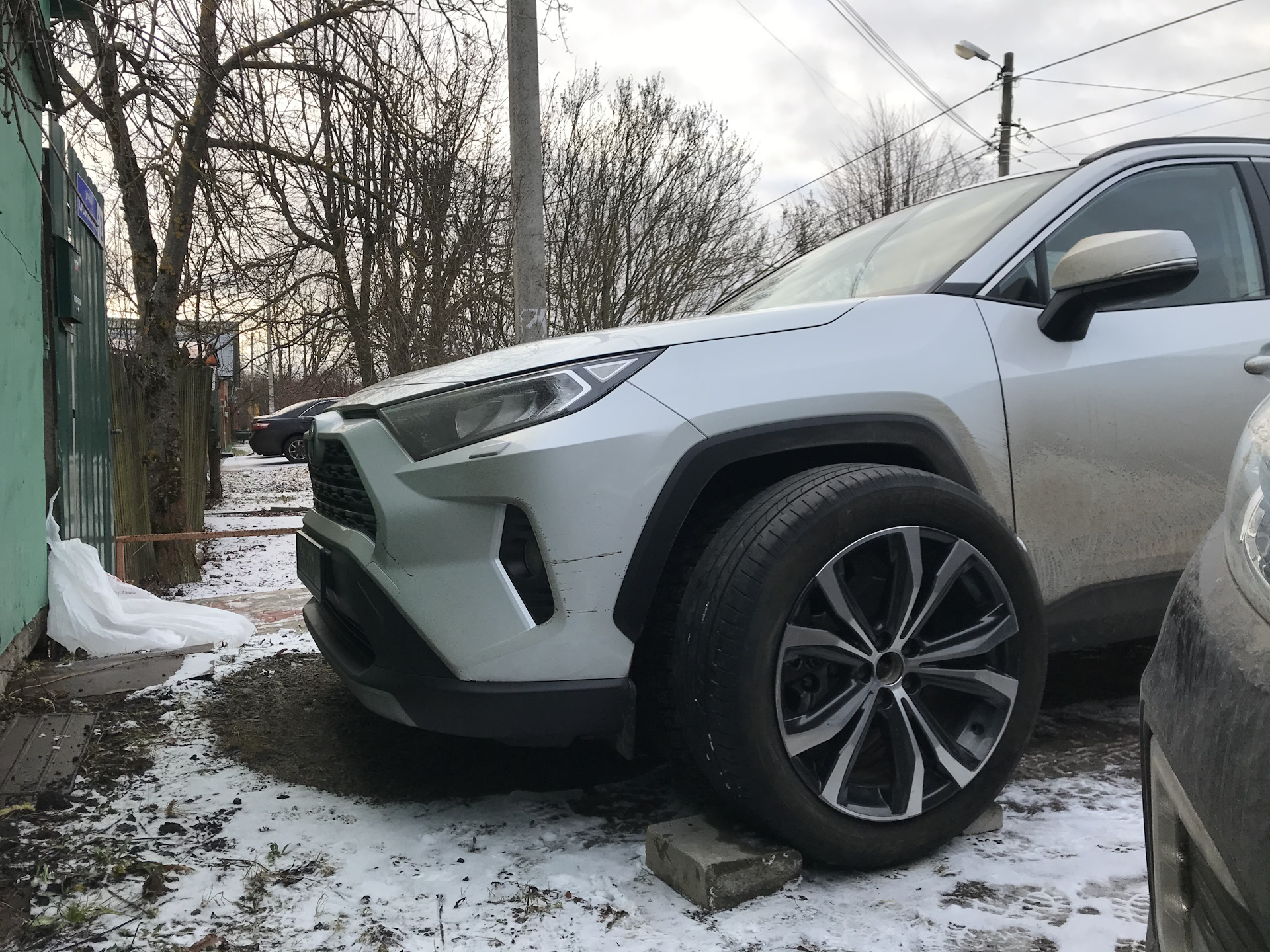 Диски на лето — Toyota RAV4 (5G), 2 л, 2019 года | колёсные диски | DRIVE2