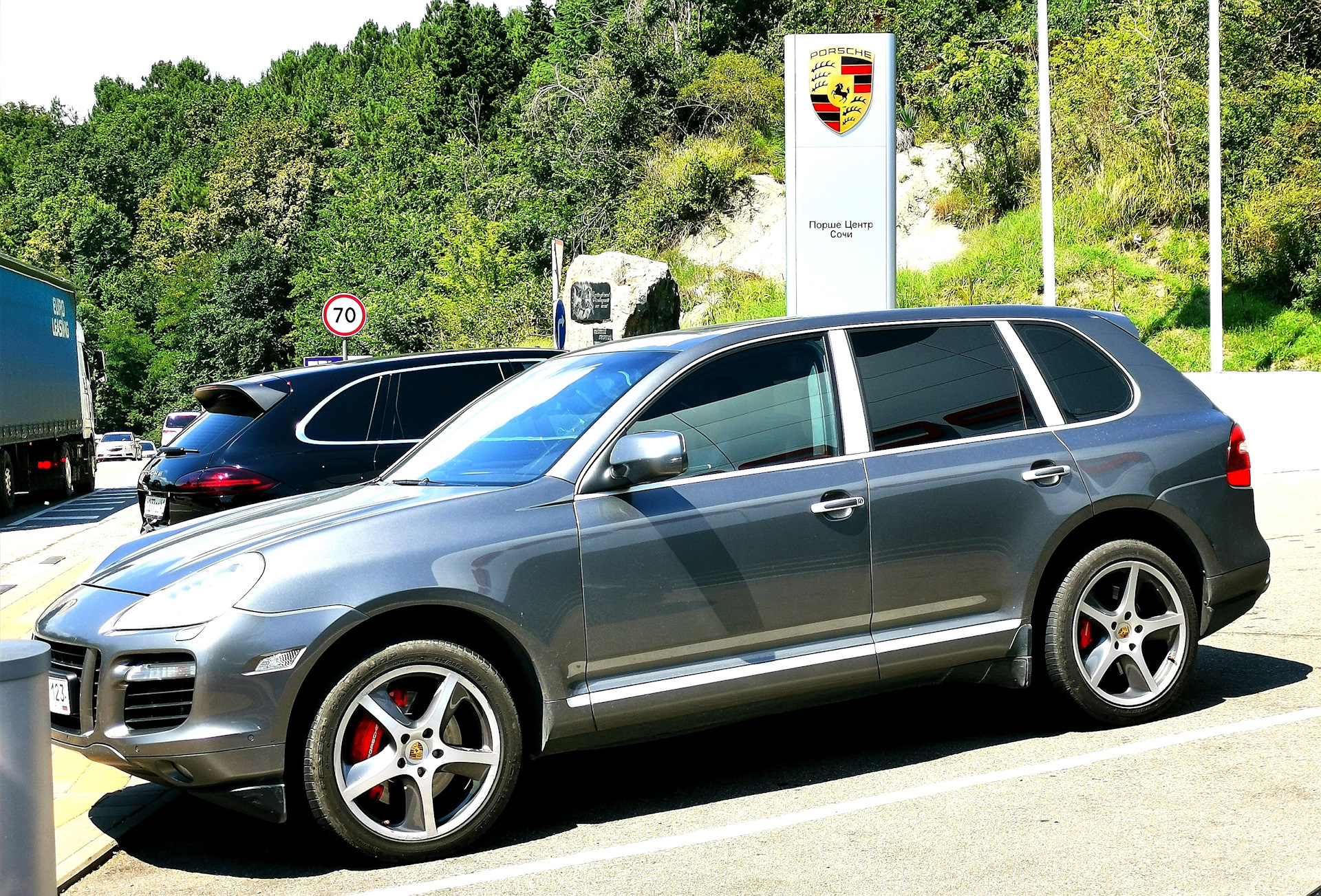 Порше кайен 4. Машина похожая на порше кайен. Porsche cayenne gts 2012. 8. 8.