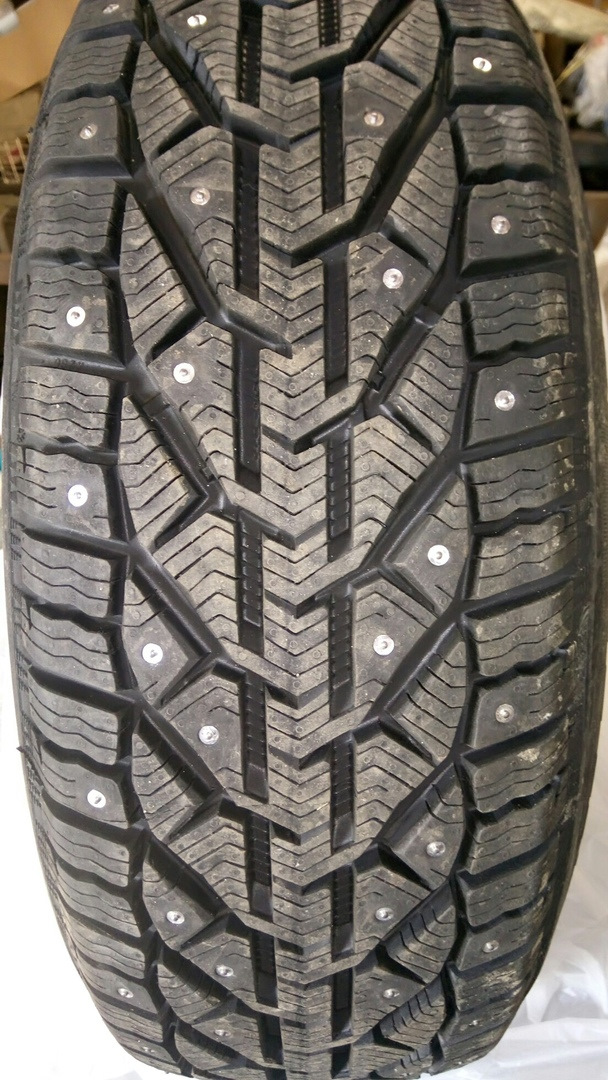 Шины suv ice. Tigar SUV Ice 215/65 r16 102t. 215/65/16 Tigar SUV Ice. Шина Tigar SUV Ice 215/65r16. Tigar Ice 215/65 r16.