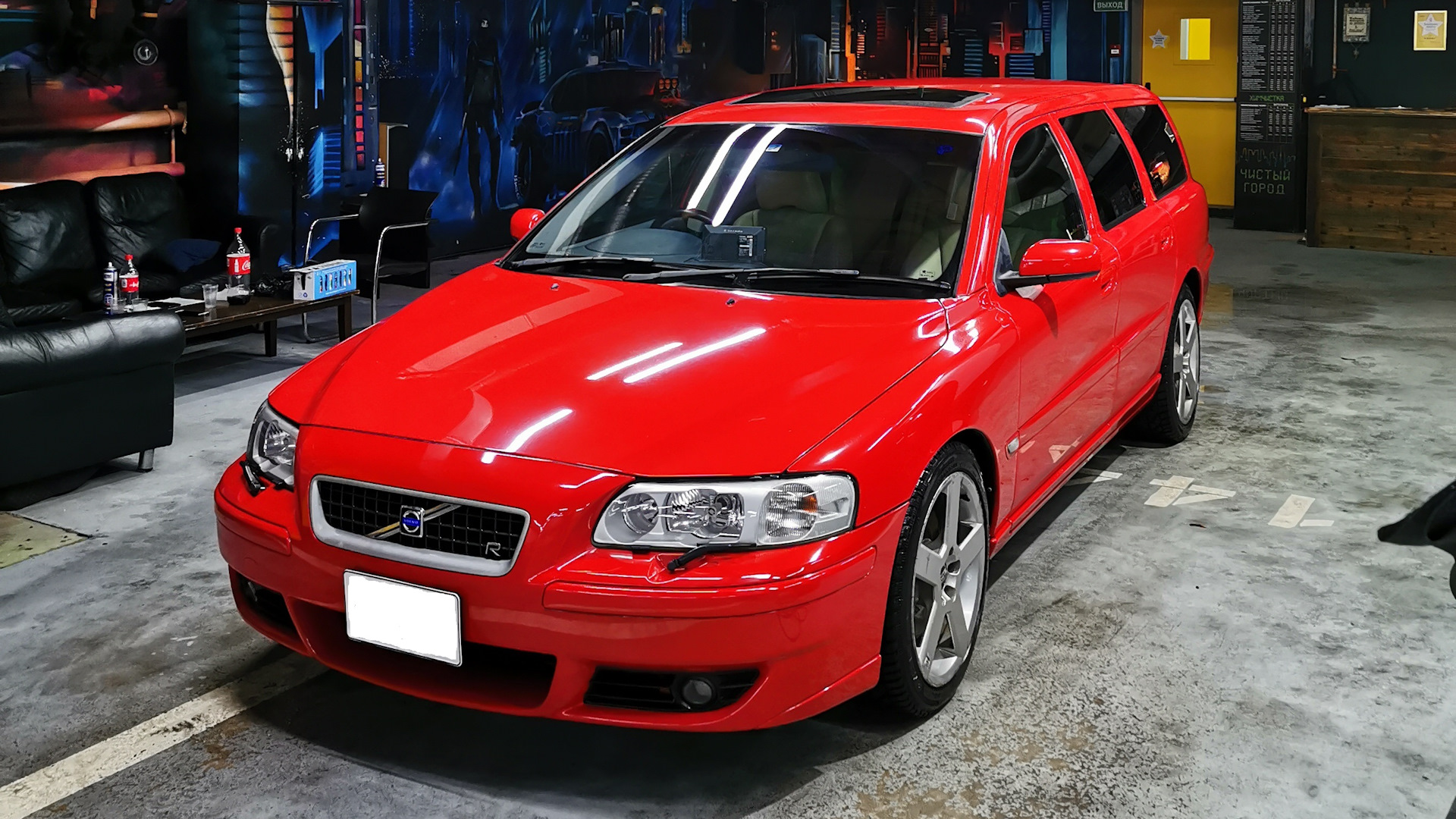 Volvo V70 R (2G) 2.5 бензиновый 2005 | Red Brick на DRIVE2