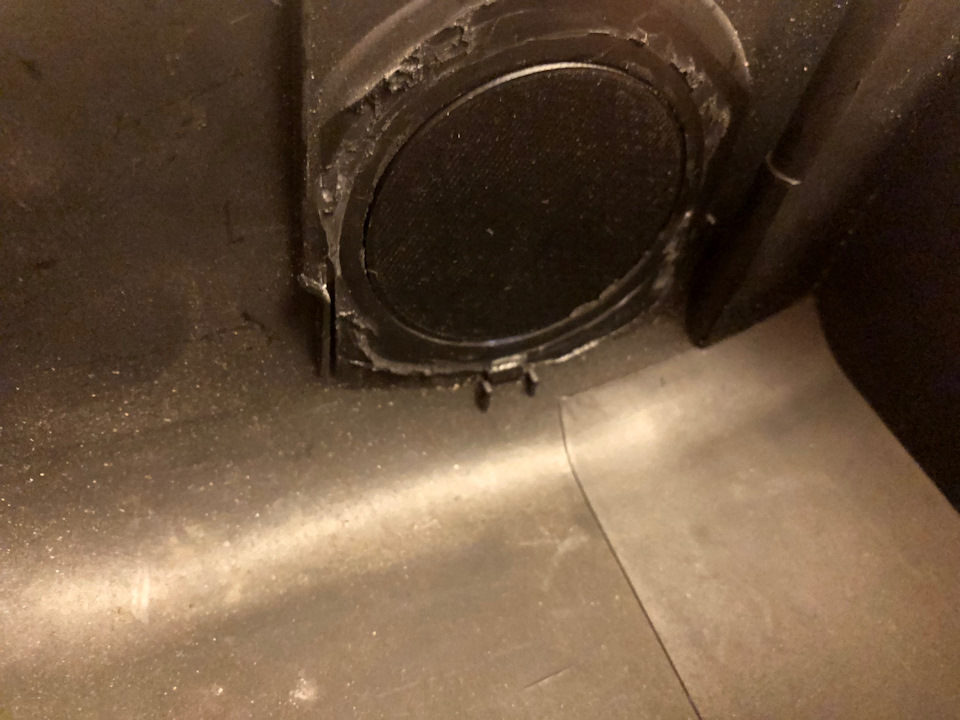 Фото в бортжурнале Audi A8 (D2)