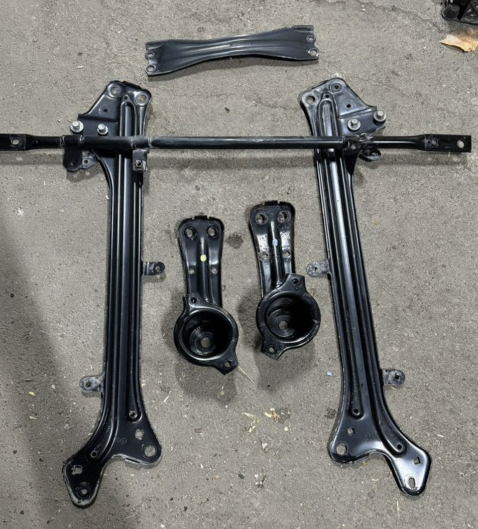 Кронштейн крепление задней балки lexus gs300 — Lexus GS (S190), 3 л ...