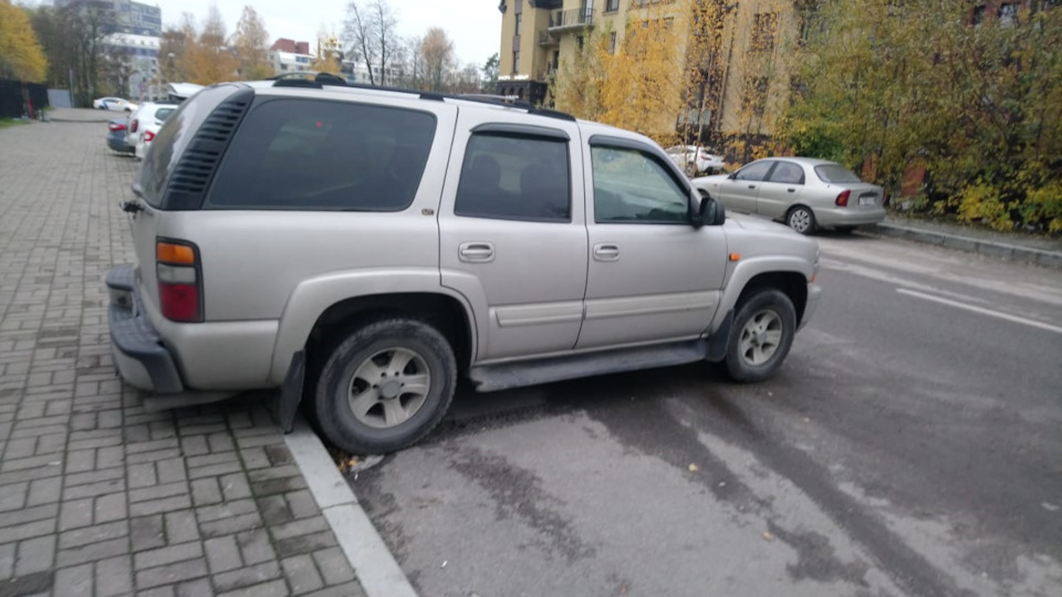 Chevrolet Tahoe GMT800 5 3 2004 chevrolet-tahoe-gmt800-5-3-2004