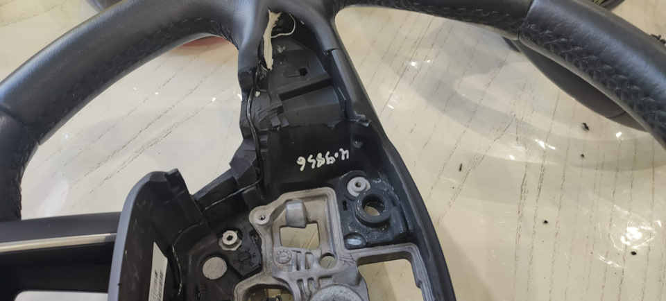 Рест руль с обогревом — Ford Kuga (2G), 1,6 л, 2013 года | своими ...