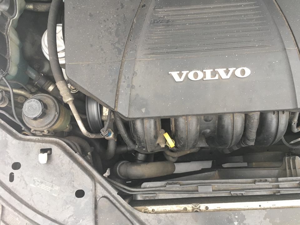 Подтекает патрубок радиатора — Volvo S80 (2G), 2 л, 2008 года | поломка ...