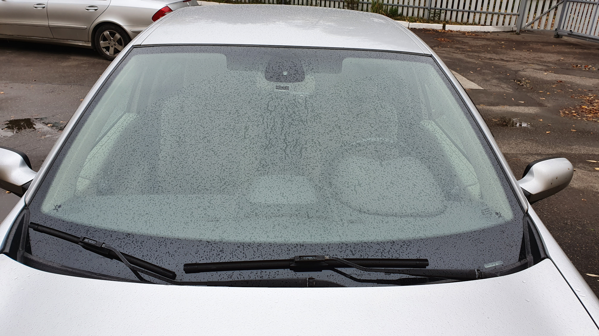 Китайское лобовое стекло. Самое хорошее лобовое стекло. Самое хорошее лобовое стекло. Лобовое стекло highlander 2014 с подогревом артикул. Автомобильное стекло вектор.