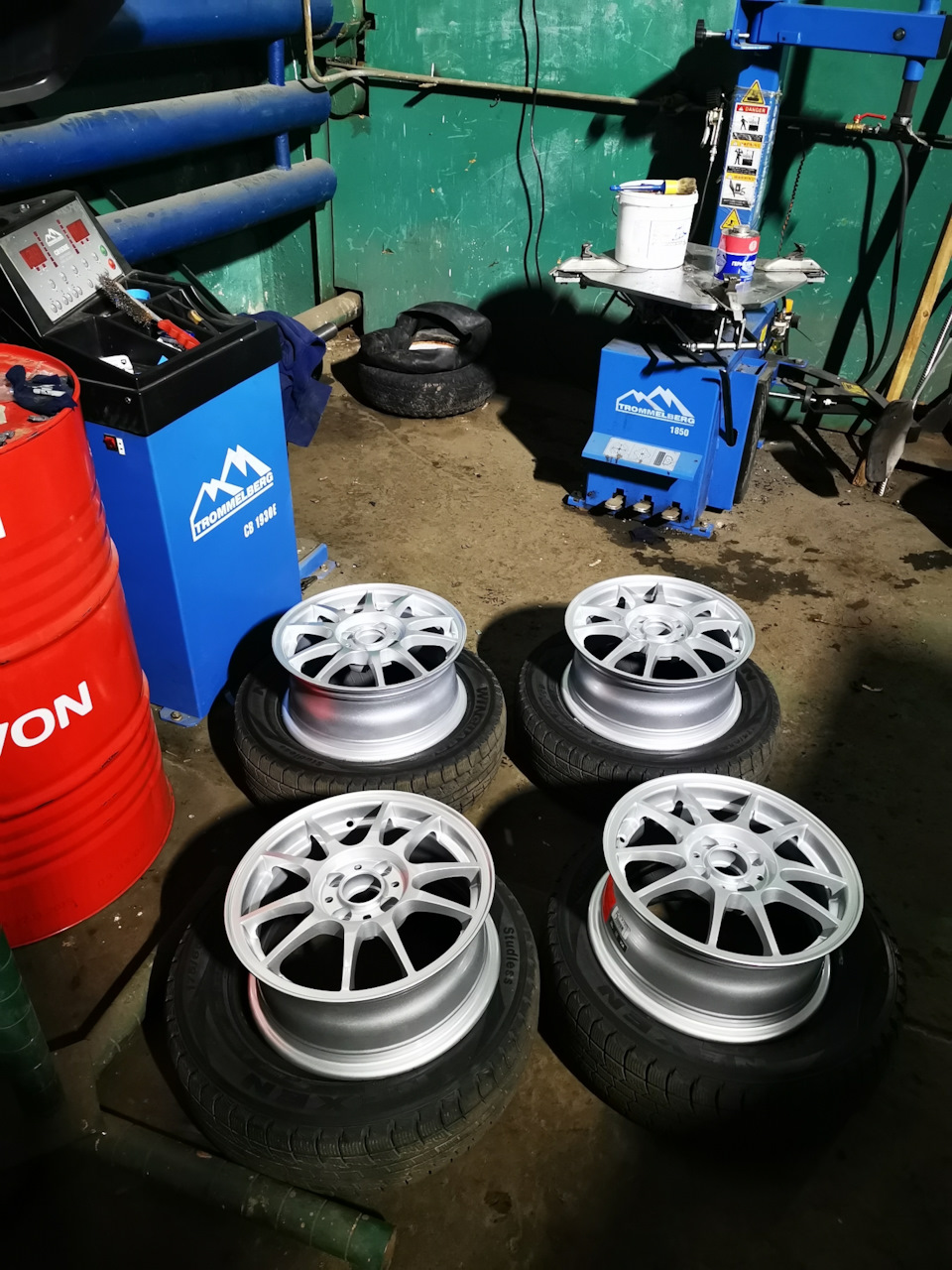 Магнитола вместо воздуховодов шевроле нива - 83 фото