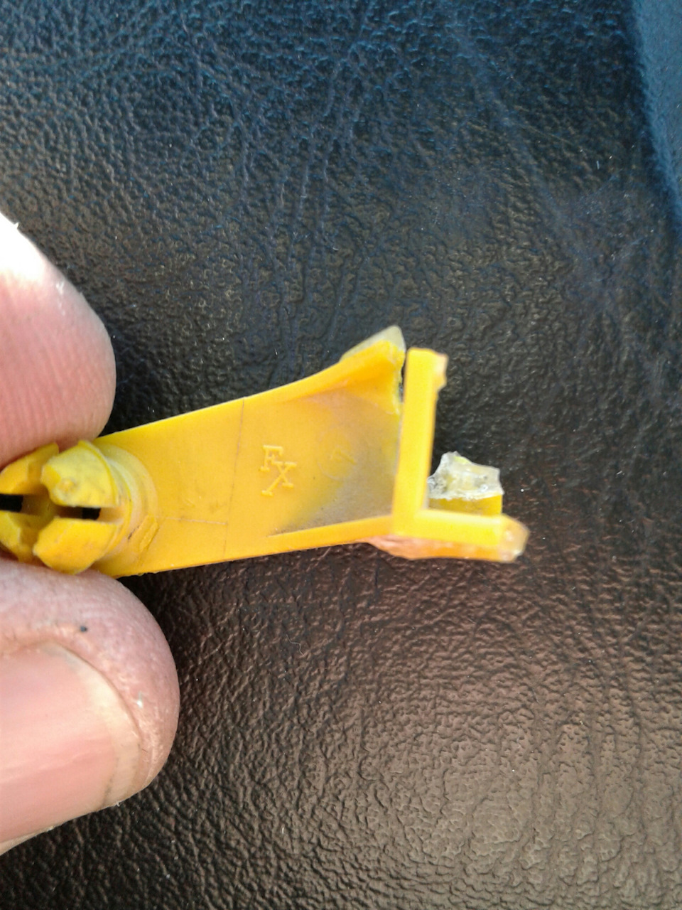 Сломалась ручка двери — Mitsubishi Space Star, 1,8 л, 2003 года ...