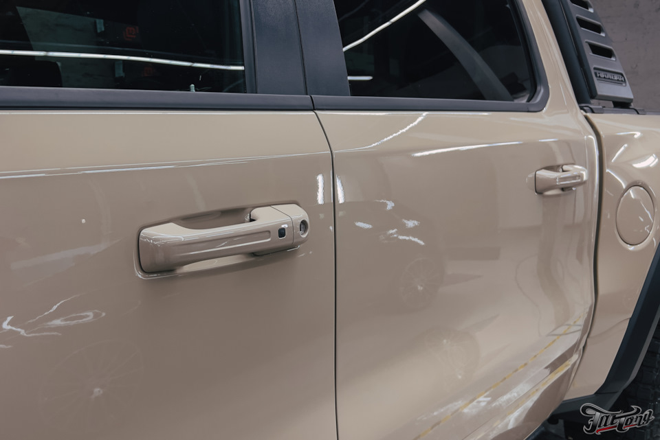 Оклеили лимитированную версию RAM TRX Sand Blast в матовый полиуретан ...