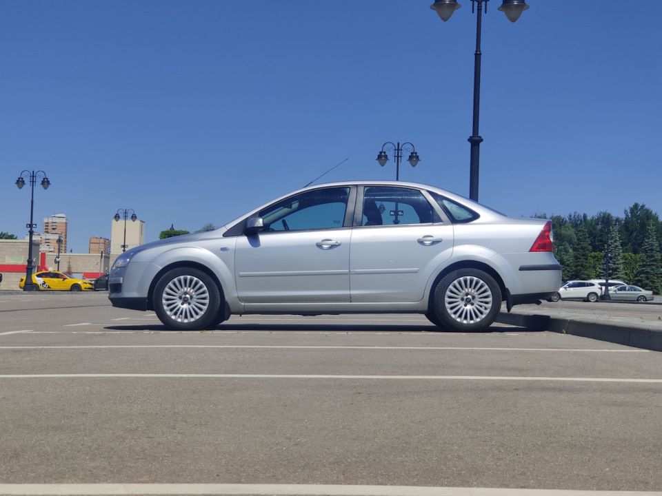 Заводская посадка или пружины Lesjofors — Ford Focus II Sedan, 1,6 л ...