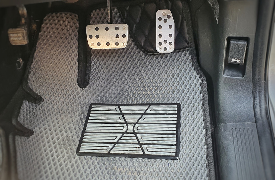 Подпятник для ковриков Эва — Honda Freed (1G), 1,5 л, 2013 года ...