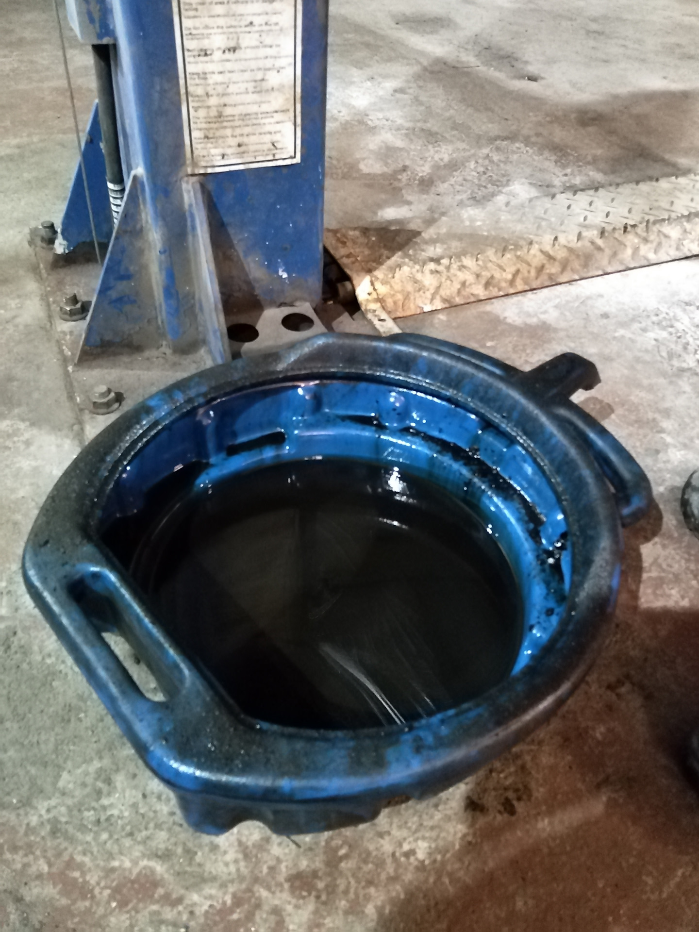 МАСЛО В КОРОБКУ — Hyundai Accent (2G), 1,5 л, 2005 года | наблюдение ...