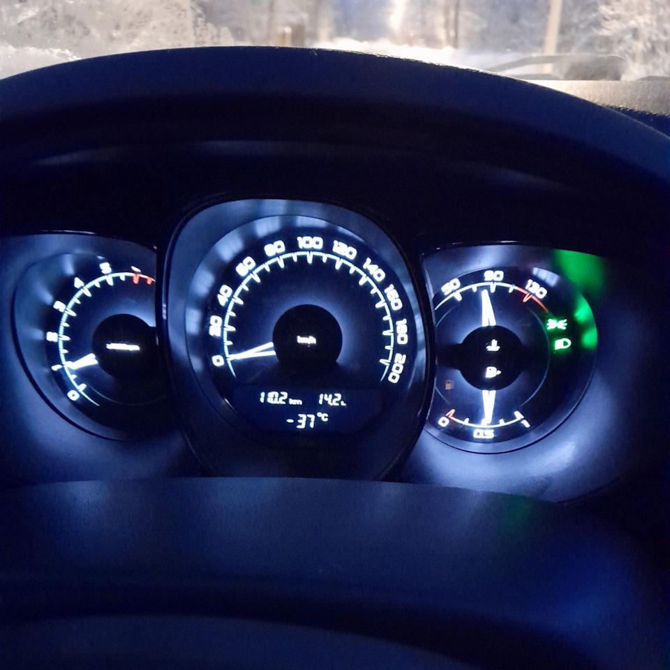 А зиме только 7 дней… — Lada Vesta (1G), 1,6 л, 2016 года | другое | DRIVE2