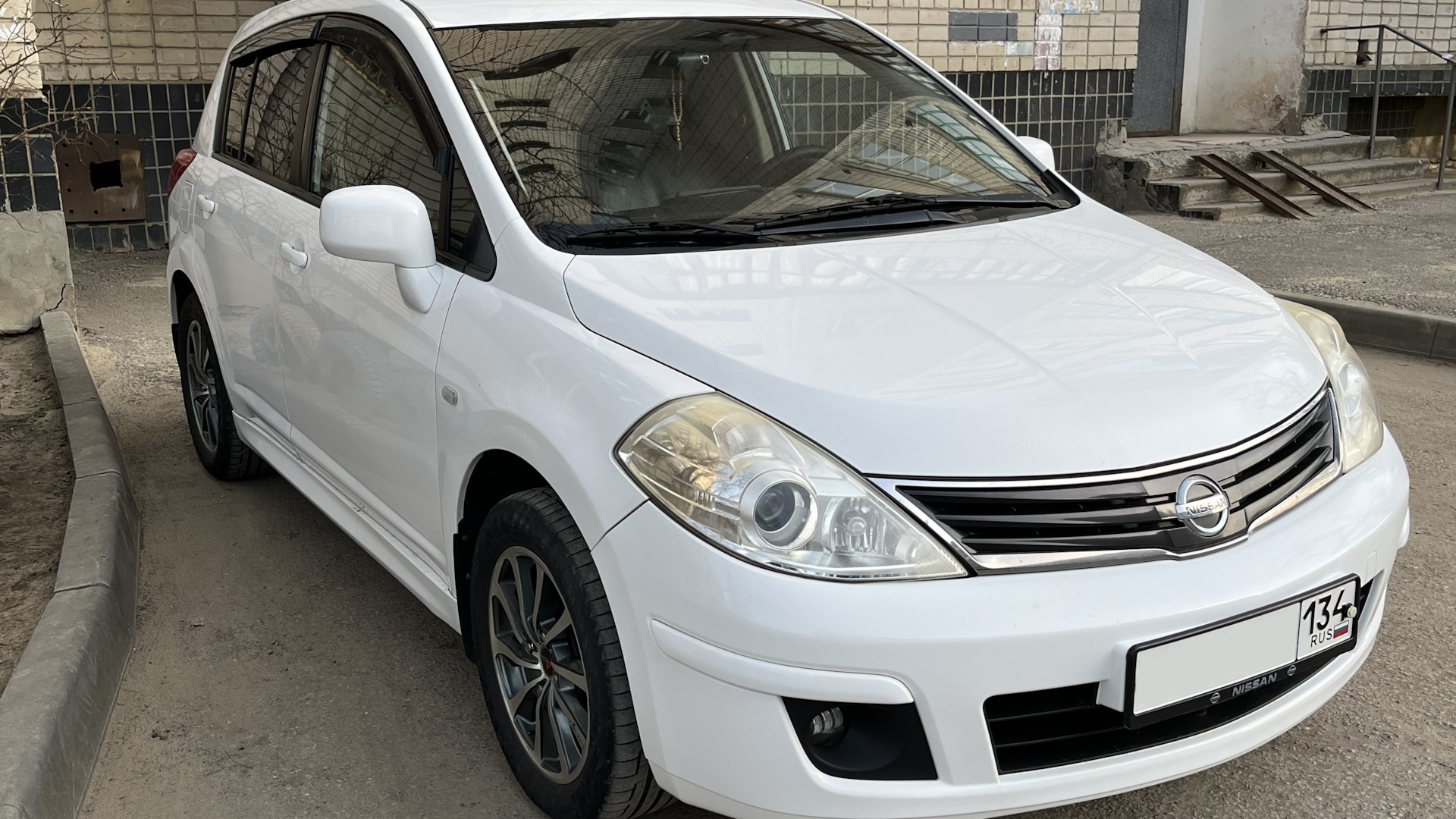 Nissan Tiida (1G) 1.6 бензиновый 2013 | на DRIVE2