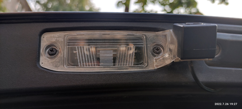 Подсветка номера — KIA Sportage (3G), 2 л, 2013 года | просто так | DRIVE2