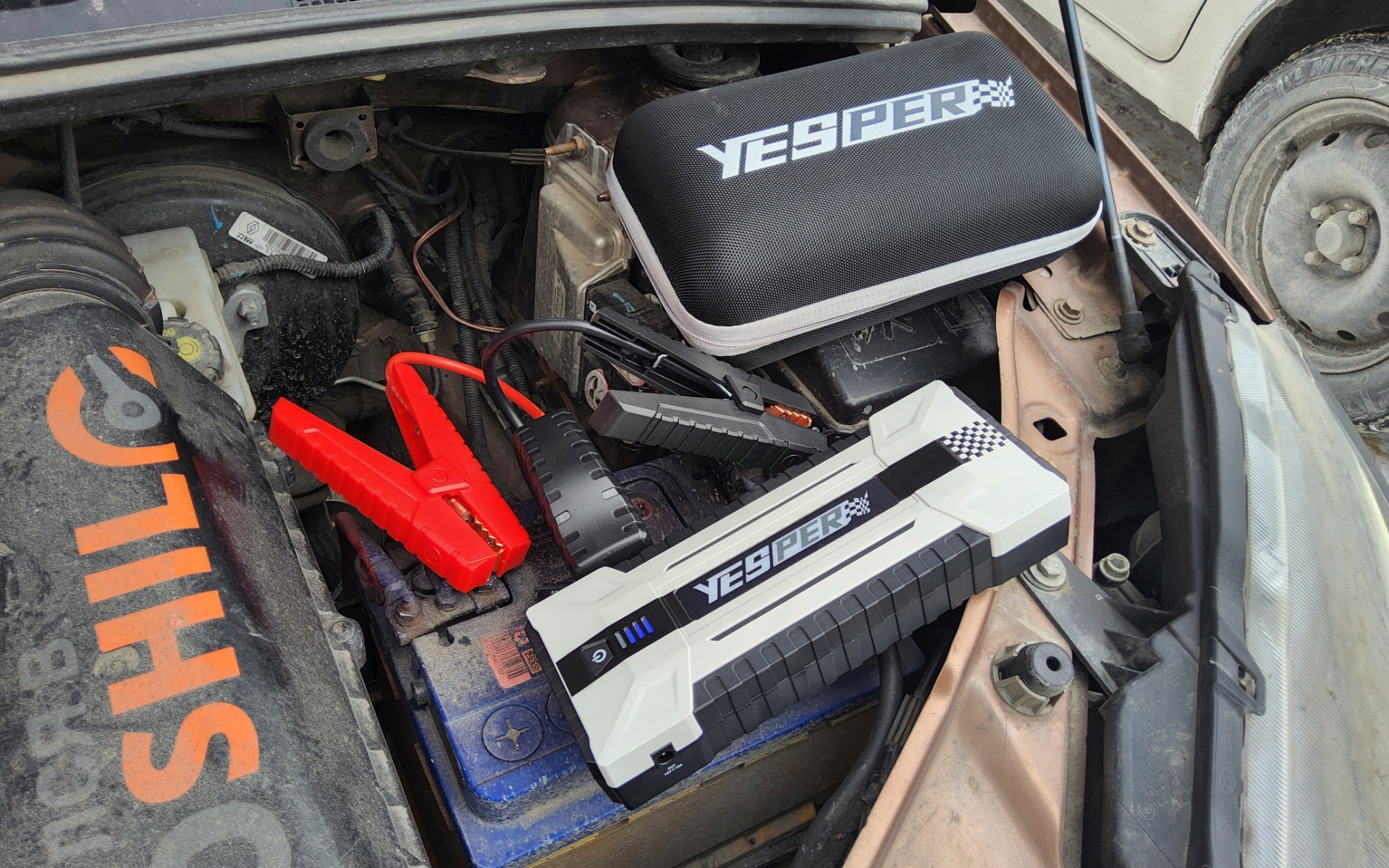 Yesper SPEED4120 JUMP STARTER, YJS40 — бустер и мощный пауэрбанк. — Lada  XRAY, 1,8 л, 2018 года | аксессуары | DRIVE2