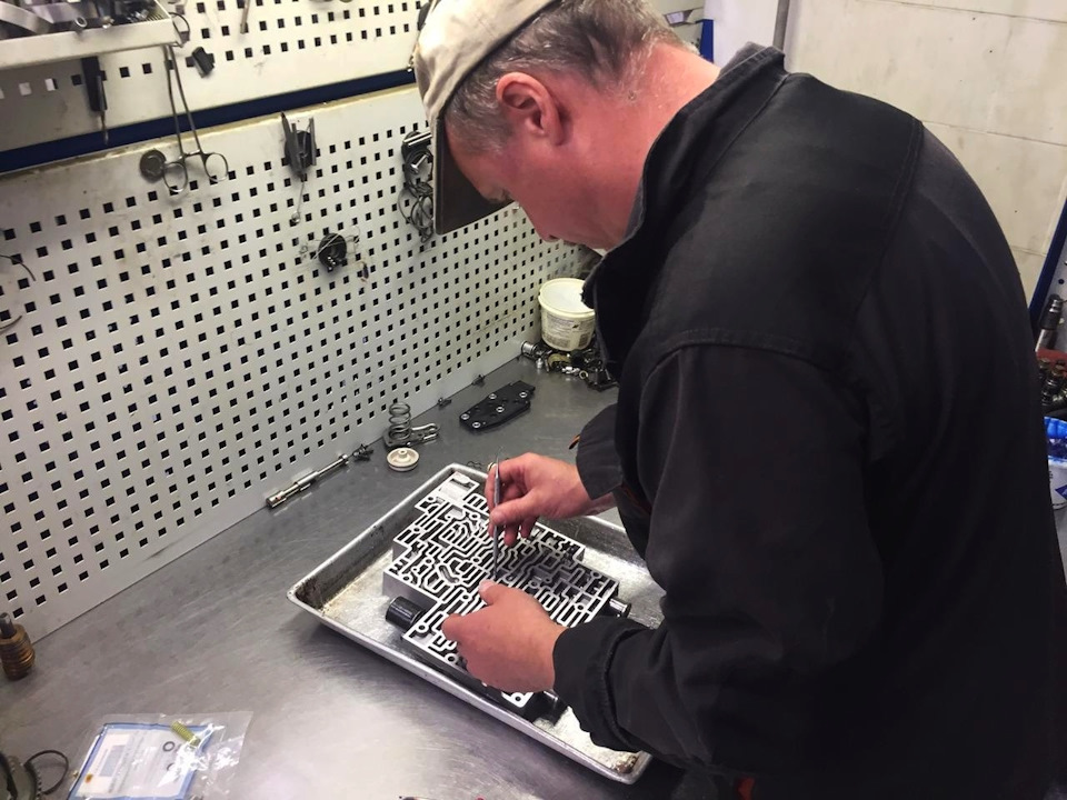 Ремонт гидротрансформатора и гидроблока АКПП Cadillac Escalade — ZF ...