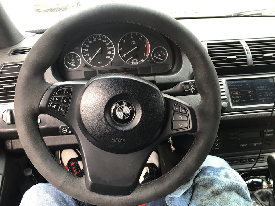 Bmw x5 e53 бьет руль