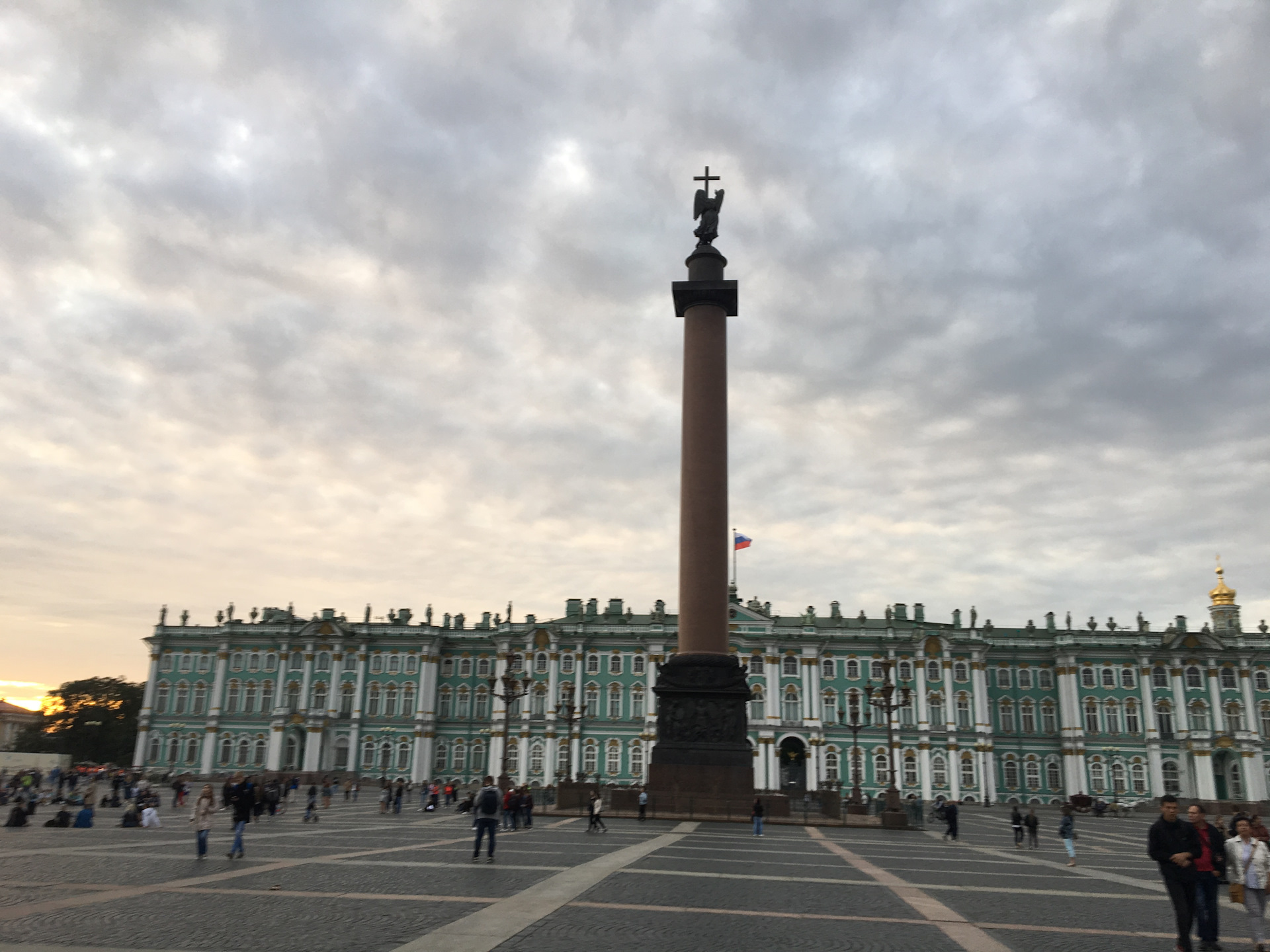 Санкт петербург август конец. Питер в августе фото.