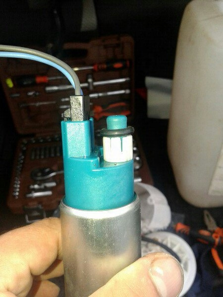 Додж калибер бензонасос