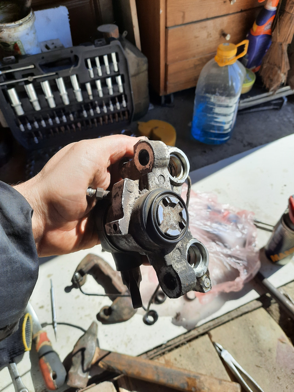 Ремонт суппорта — Citroen Xsara, 2 л, 2003 года | поломка | DRIVE2