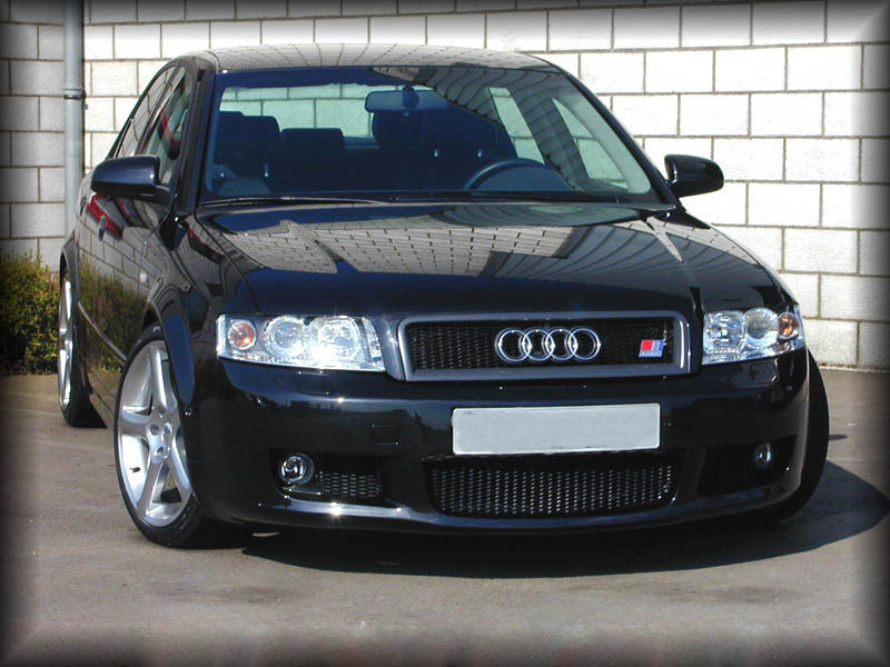 Бампер а4 б6. Audi a4 b6 Front. Ауди а4 б5 черная. Audi a4 2003 co2. Audi b6 Tuning.