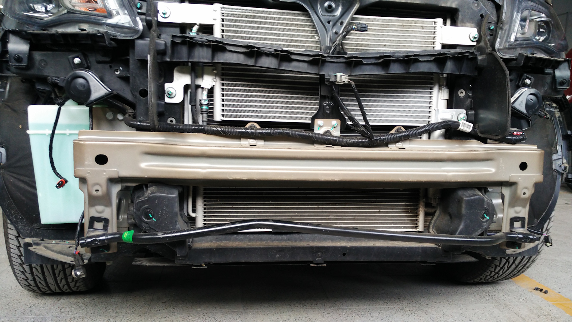 замена радиатора на джили мк. замена радиатора печки джили мк. снять радиатор джили. замена радиатора на джили мк. джили атлас радиатор масляный.