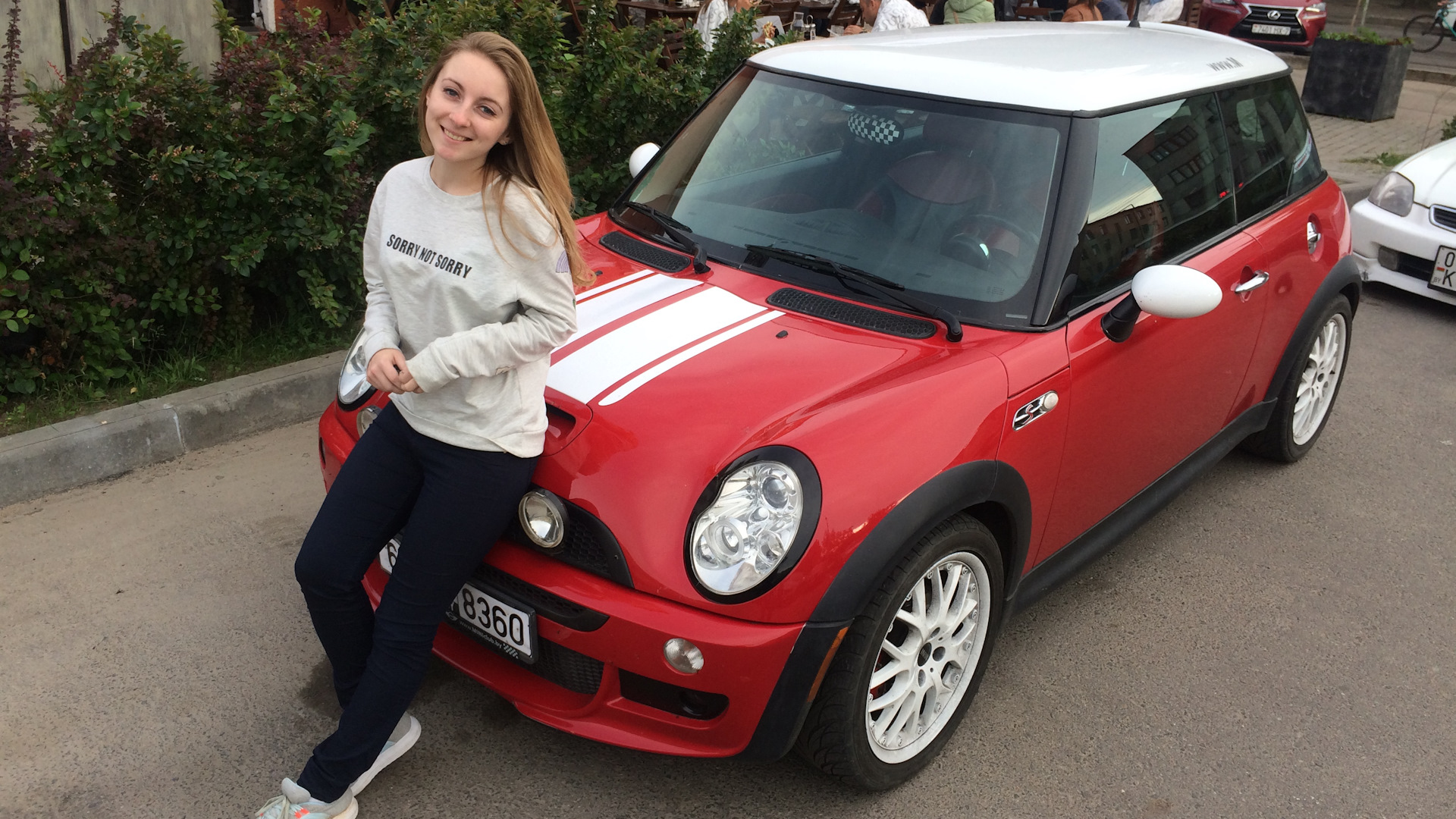 Mini Cooper за рулем