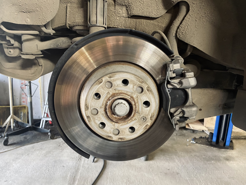 Фото в бортжурнале Volkswagen Tiguan (2G)