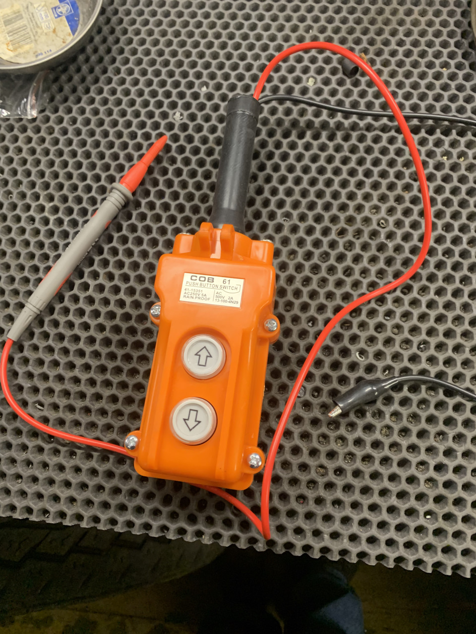 Кнопка для включения стартера. — DRIVE2