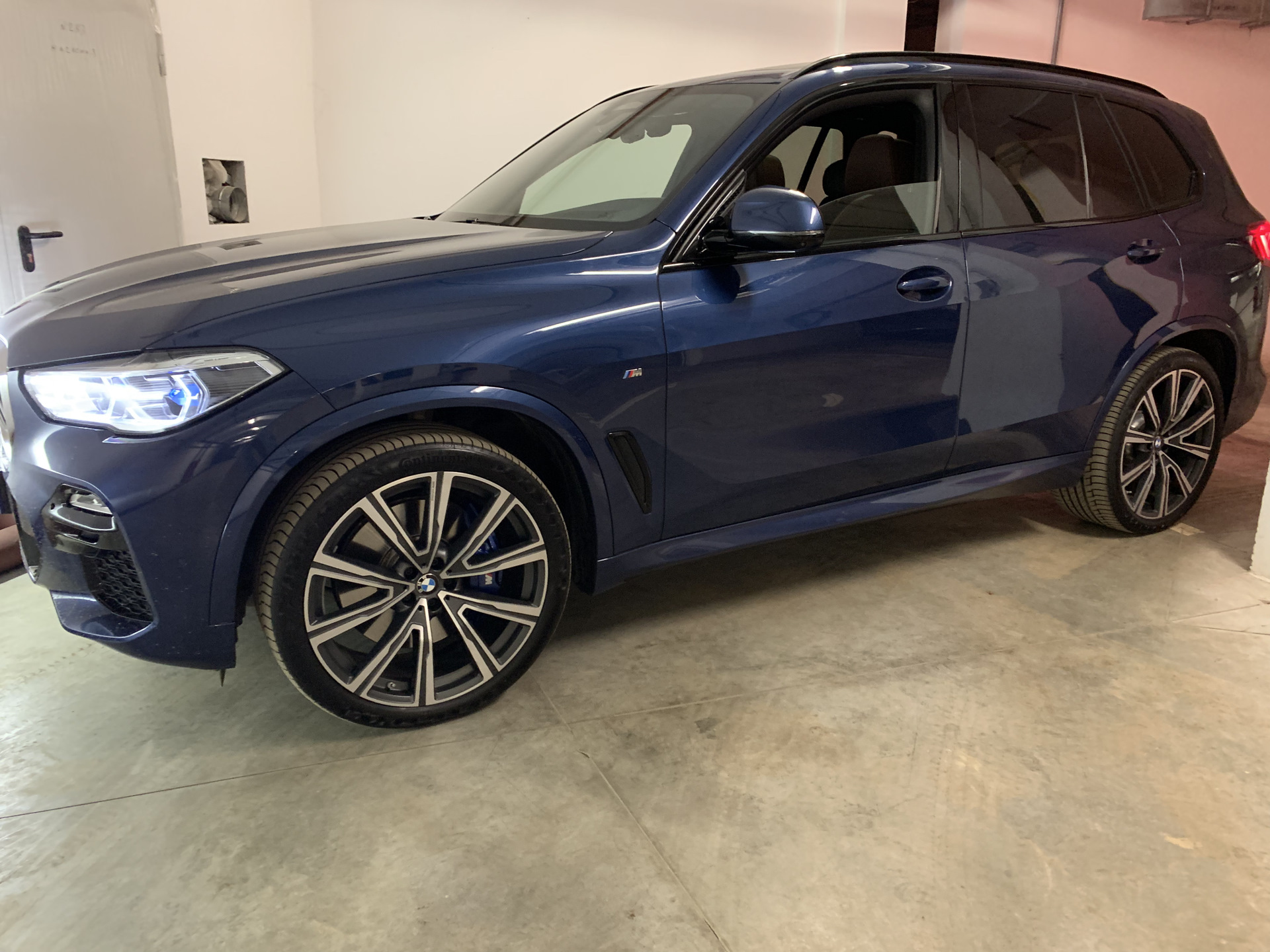 BMW x5 g05 r22