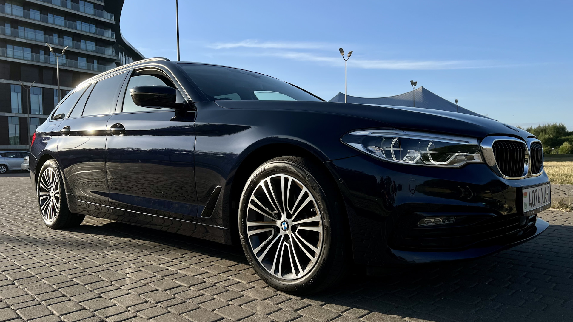 BMW 5 series Touring (G31) 3.0 дизельный 2019 | imperial-blau brillant на  DRIVE2