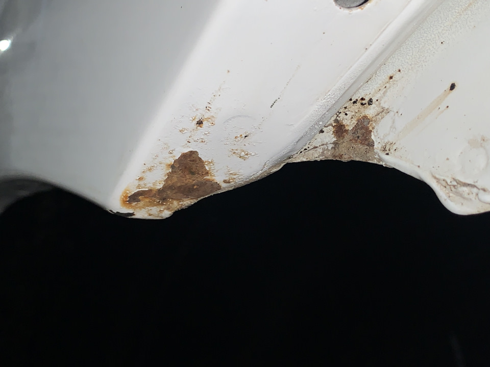 Заднее левое крыло под бампером окрашенное год назад у ОД! — Volvo XC60 (1G)